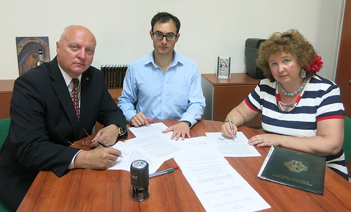 Петр Стронский и Ирина Маликова  подписали соглашение об учреждении на Мальте под патронажем Мальтийского  отделения ИППО представительства Международной академии культуры и искусства